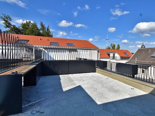 Einmaliger Neubau direkt am Marktplatz von Grafing! Zwei Zimmer mit großer Dachterrasse