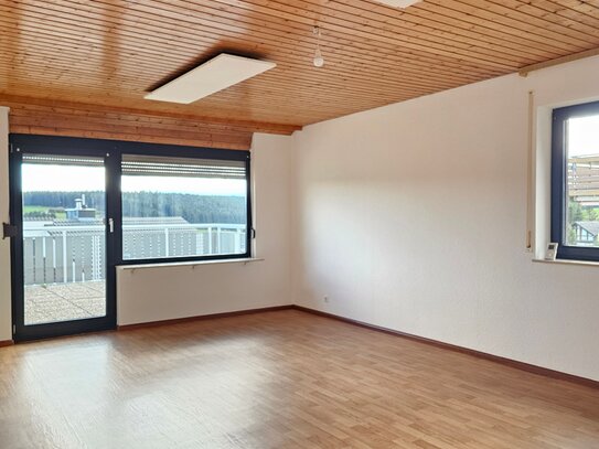 3-Zimmer-Wohnung mit Balkon, Küche und Garage