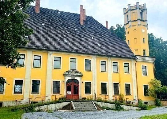 PREISANGEBOTE ERBETEN - SCHLOSS - perfekt für Hotel Schönheitsklinik Mehrgenerationen-Wohnen