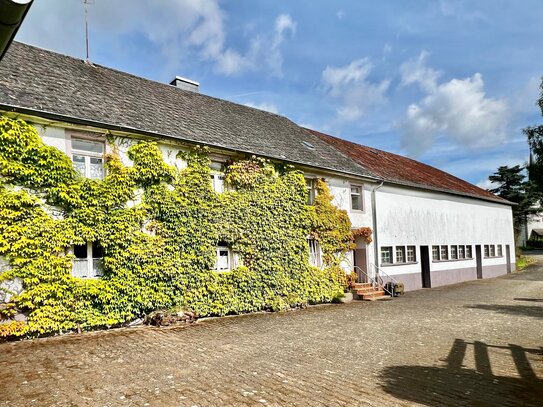 Ehemaliger Bauernhof „Luxemburger Langhof“ zu verkaufen