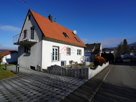 Stilvolles Einfamilienhaus mit Einliegerwohnung in Denkingen