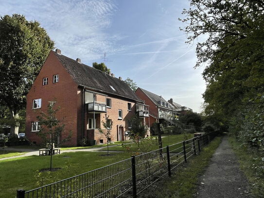 Wohnung im Altbau am alten Kanal, mit EBK und Tageslichtbad, in der Mitte von Wietzenbruch