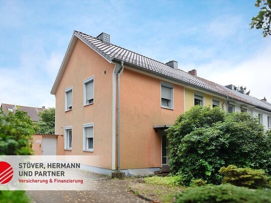 Modernisiertes Endreihenhaus mit Garten und Garage