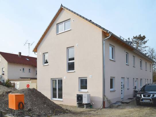 Auf 124m² wohnen (mit großem Garten) in einem energetischen A+ Haus im Speckgürtel Münchens!
