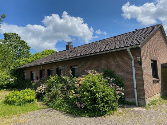 Bungalow mit neuer Heizungsanlage und idyllischem Garten auf dem Lande