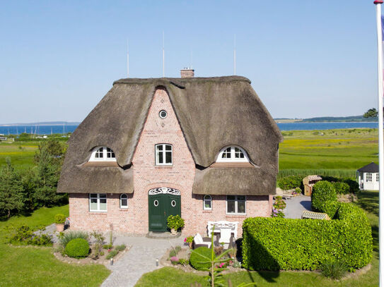 Modernes Landhaus mit unverbaubarem Ostseeblick in einzigartiger Lage von Hohwacht