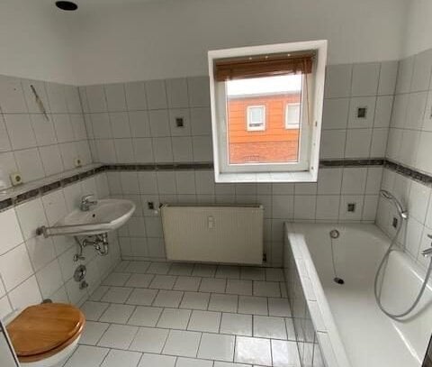 WG. taugliche 3-Raum-Wohnung in MD-Sudenburg ,ca 88m², im DG. mit EBK. zu vermieten