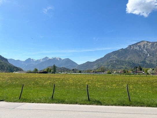 Baugrundstück mit freiem Panoramabergblick