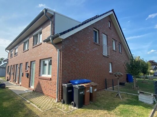 Moderne ETW (Nr. 4 im DG rechts) in Nordenham - Esenshamm