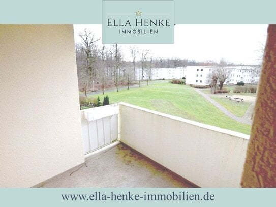 Helle, gemütliche 4-Zimmer-Wohnung mit Balkon + Einbauküche...