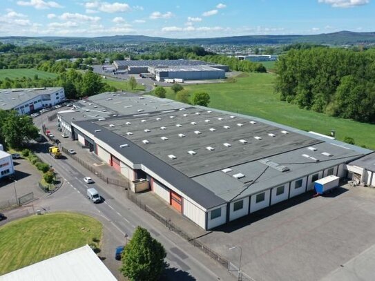 *** ca. 7.000 m² Hallenfläche zu vermieten / kurzfristig verfügbar / teilbar / TOP-Lage ***