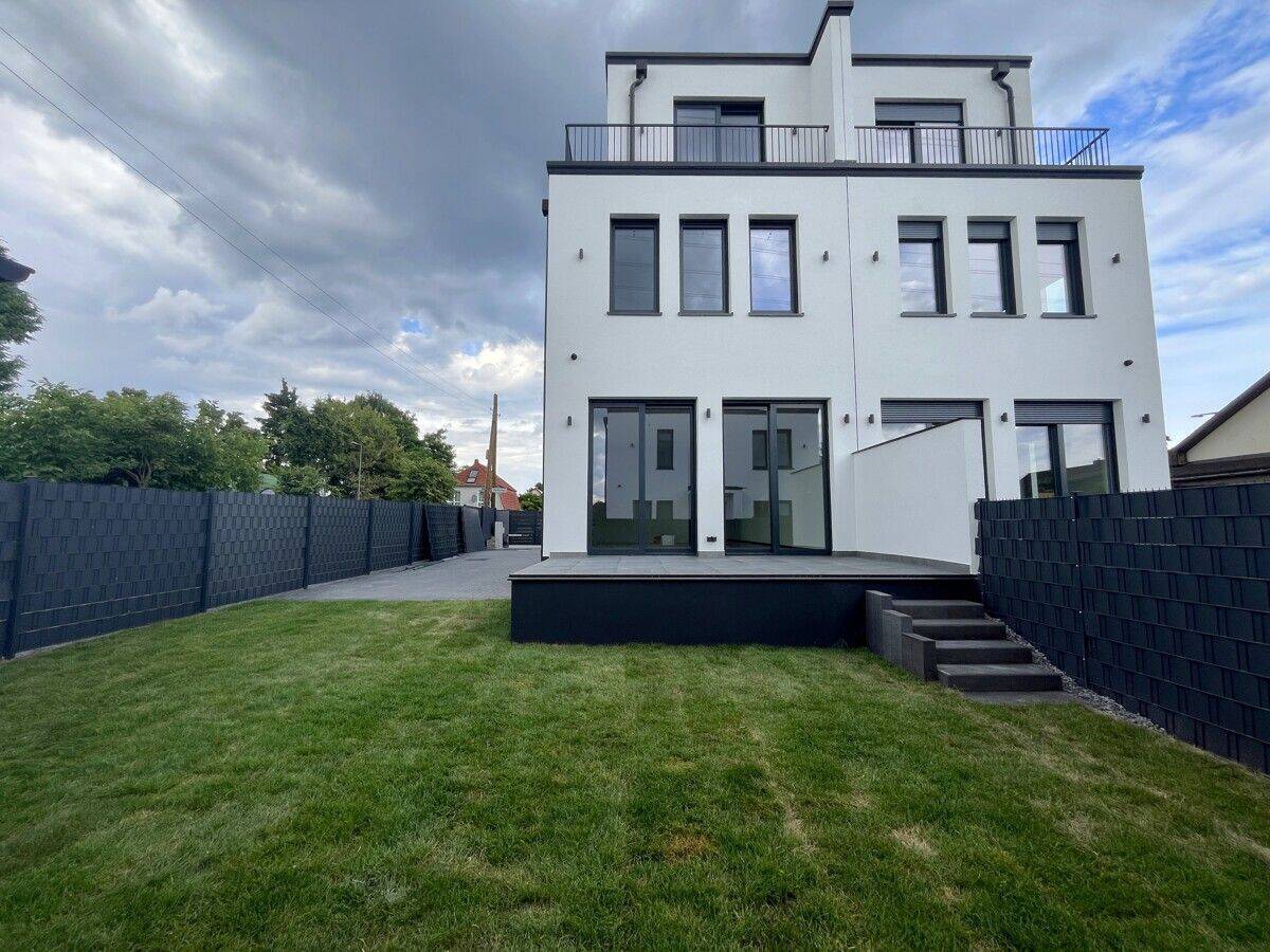 Erstbezug ! Neubau-DHH in Berlin Johannisthal - Photo 1