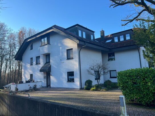 **Großzügige, helle und barrierearme 3 Zimmerwohnung in Moitzfeld an der Stadtgrenze zu Bensberg**