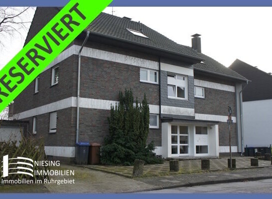 *** RESERVIERT *** 6-Familienhaus mit 6 Garagen ***provisionsfrei***