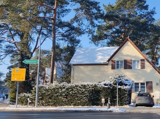 Besondere Immobilie - Siedlungshaus in Kleinmachnow, liebevoll saniert