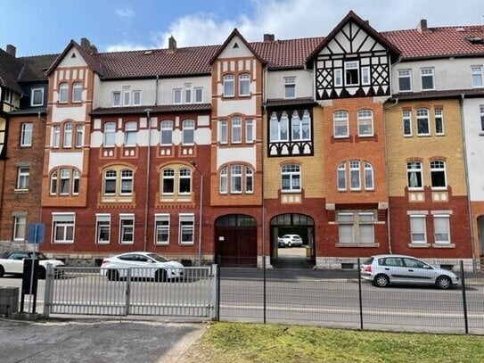 Zentrale 2-Zimmer-Wohnung mit Ankleidezimmer und Balkon