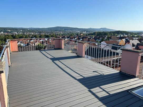 Wohnen über den Dächern des Maintals! Außergewöhnliches 1-Zimmer-Apartment