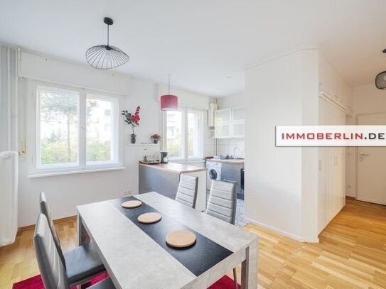 IMMOBERLIN.DE - Exzellente Wohnung mit Loggia/Terrasse & sonnigem Garten