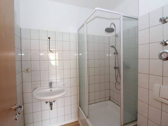 3 Zimmer mit Balkon im 1.OG