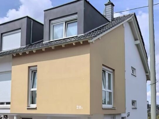 Wadgassen-Schaffhausen: Schöne Eigentumswohnung mit 2 Zimmern, ca. 70 m², in zentraler Lage