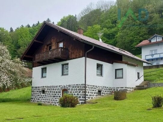 CHARMANTES EINFAMILIENHAUS MIT EINLIEGERWOHNUNG