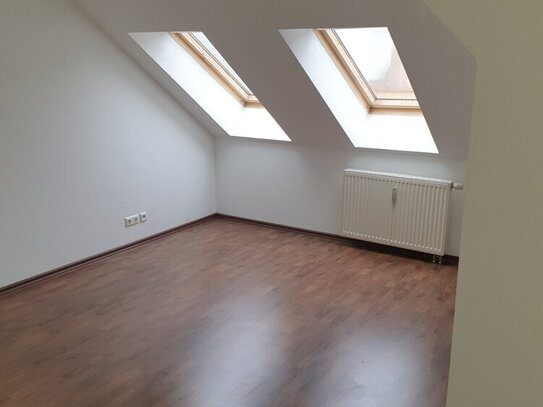 VERMIETUNG : 2-Raum-Wohnung mit 51 m² Wfl. mit Terrasse in MD-Sudenburg