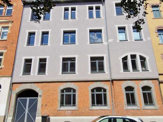 Erfurt - Kernsanierte 3-Zimmer-Wohnung mit Terrasse nahe der ICE-City