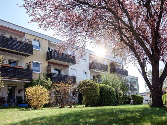 Schöne 3-Zimmer-Dachgeschoss-Wohnung mit großem Westbalkon im Herzen von Erding zu vergeben!