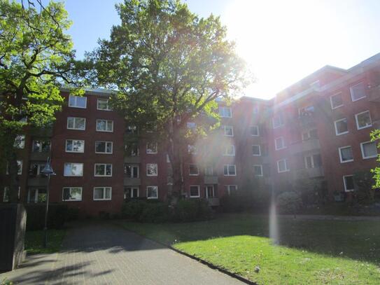 Helle 3-Zimmer-Wohnung mit zwei Balkonen