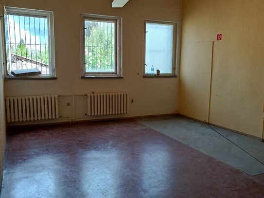 Wohnung/Gewerbe o. beides ca. 100 bis 200m² in 15328 Küstriner Vorland zum weiteren SELBSTAUSBAU