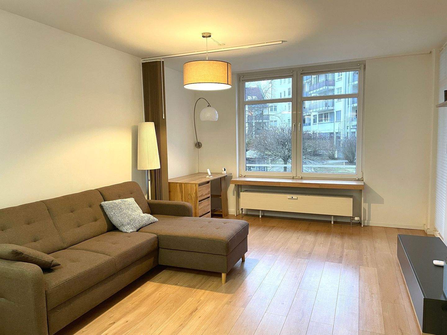 Moderne & möblierte 2-Zimmer-Wohnung mit Balkon & Aufzug in Berlin-Lichtenberg