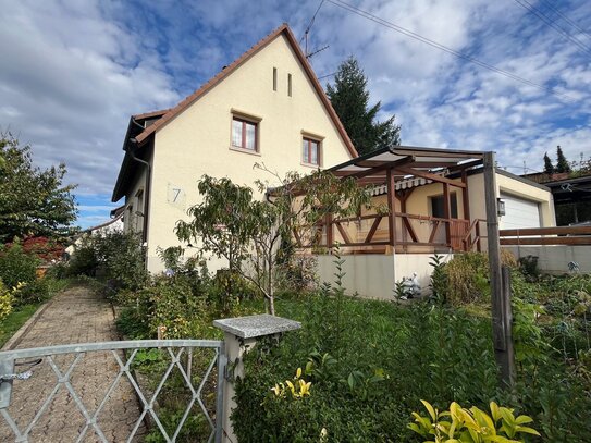 Heimeliges Häuschen mit schönem Garten im Herzen von Rümmingen