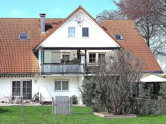 Schöne, gepflegte 4,5 -Zimmer-Maisonette-Wohnung mit überdachtem Balkon und EBK in Langerringen