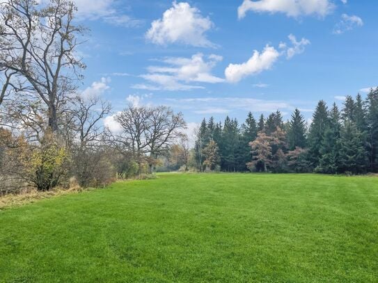 Großes Freizeitgrundstück nahe der Loisach beim Golfclub Beuerberg