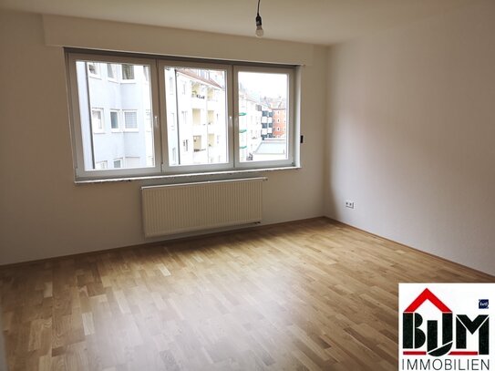 * Neu modernisiert - 3 Zimmer - Balkon - ruhige Seitenstrasse - gepflegtes Anwesen*