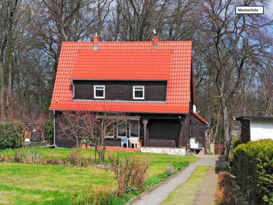 ++ Provisionsfrei ++ Chance nutzen! Bungalow in 14943 Luckenwalde