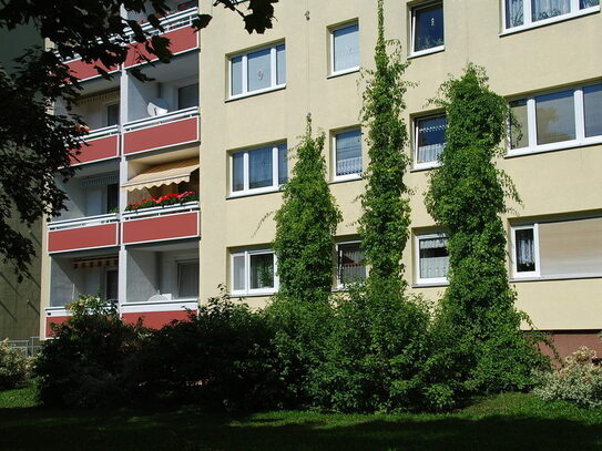 Im Erdgeschoss gelegene 2-Raum-Wohnung mit Balkon