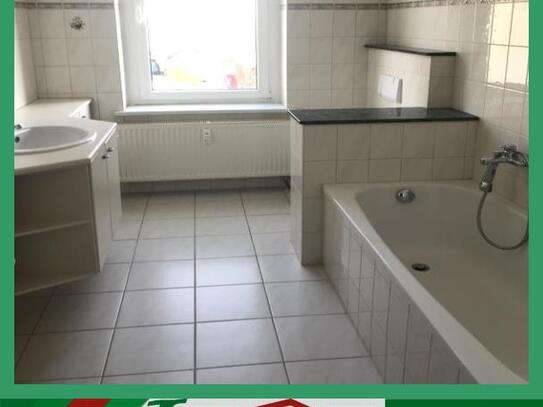 AB 01.10.2024 - 2-Raum Wohnung mit Tageslichtbad und Badewanne