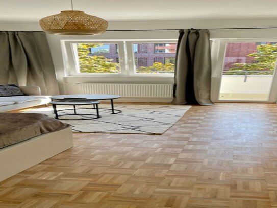 Moderne helle Wohnung in Charlottenburg, Komplett neu renoviert