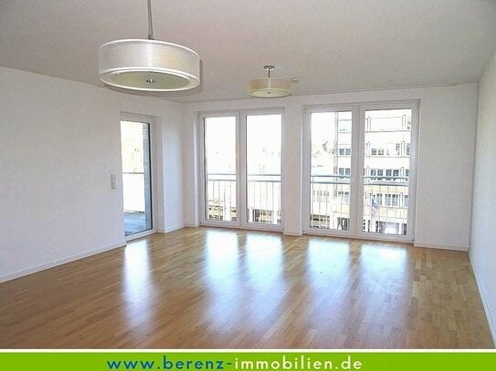 Exklusiv ausgestattete 2 ZKB mit moderner Einbauküche und großer Loggia, zentral in der Innenstadt!