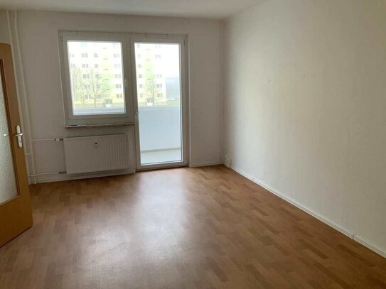 3-Raumwohnung mit Dusche und Balkon