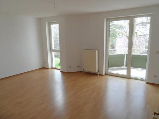 + freie 1-Raum-Wohnung mit Balkon und PKW-Stellplatz in beliebter Lage +