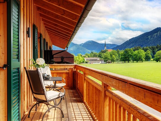 Bad Wiessee: Exklusives Wohnen - 4-Zimmer Maisonette mit Bergblick