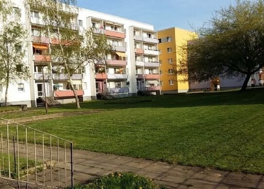 JobCenter geeignete 1-Zi. 35m² - sofort verfügbar - Fitnesstudio kostenlos inklusive