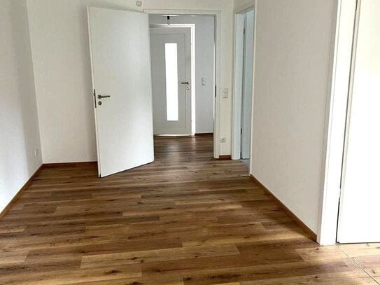 **1 Monat mietfrei** Lichtdurchflutete 2-Zimmer Wohnung mit Einbauküche