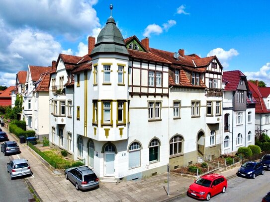 Sie werden begeistert sein! Renovierte 3-Zimmer-Wohnung in klassischem Altbau in der schönen Fröbelstraße