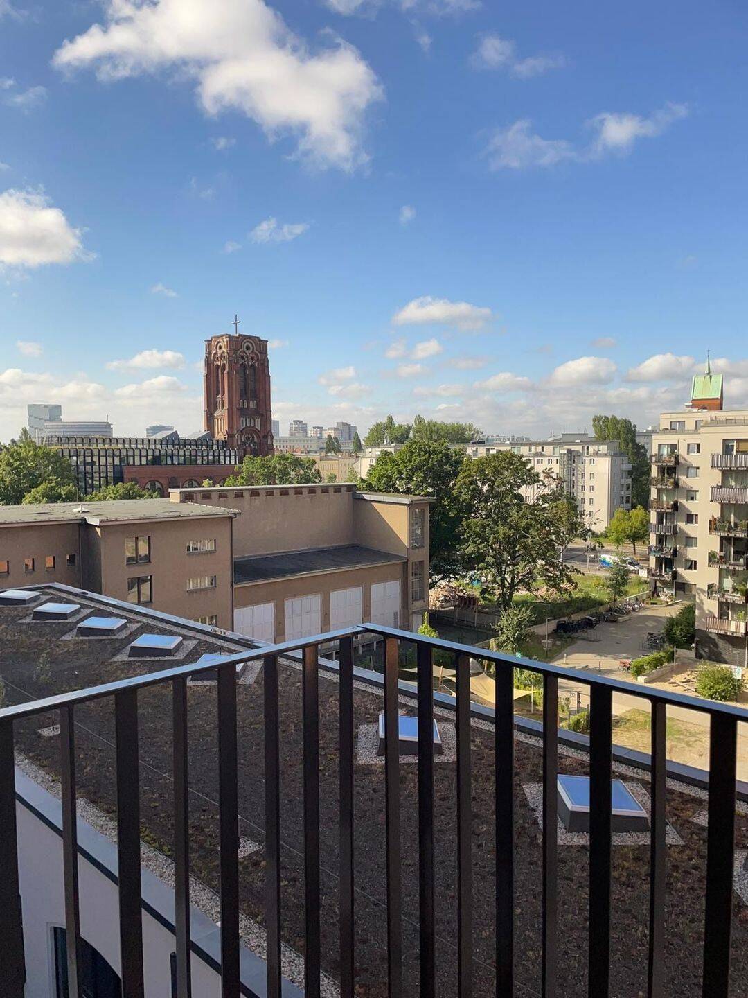 Neubau Erstbezug * 2 Zimmer Wohnung * Einbauküche * Balkon - Foto 1