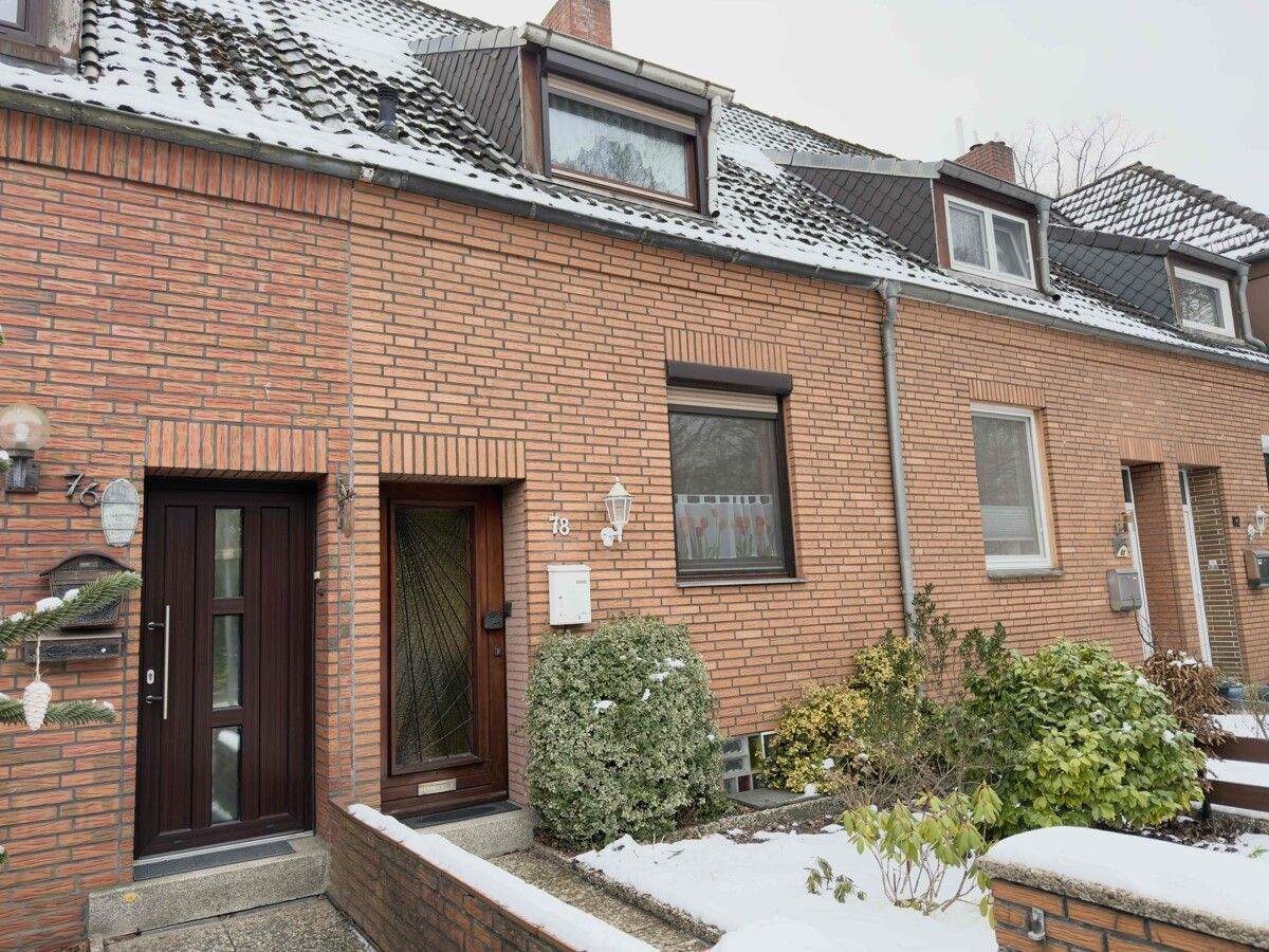 Charmantes Reihenhaus mit Anbau und Garage in Bremen-Oslebshausen, modernisierungsbedürftig