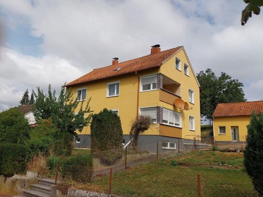 Schönes 2-Familienhaus mit tollem Grundstück in ruhiger Lage - als Kapitalanlage oder Eigennutzung