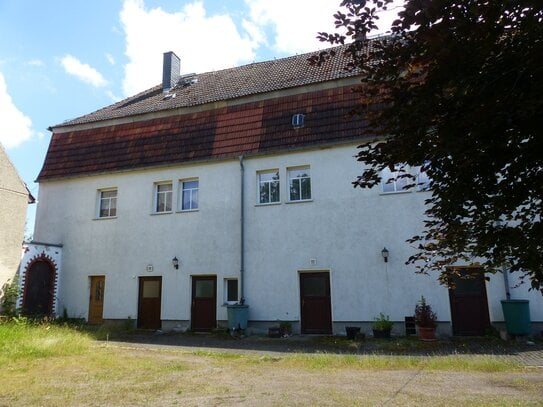 Historischer Bauernhof mit ca. 2.185 m² Grundstück bei Oschatz zu verkaufen